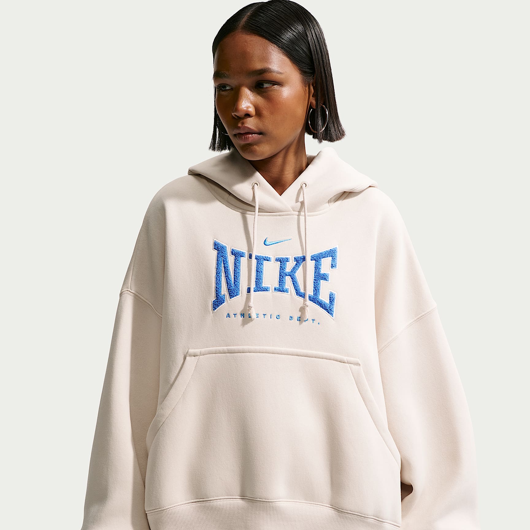 美品 FOXEY フォクシー 38676 Knit Parka Hoodie Fan ニットパーカー 1点 グレー コットン、シルク他 フーディファン ダブルジップ トップス レディース AU1133A52 Lumi | Scandinavian Silver Fox Fur Coat With Lavish Big Fur Hood